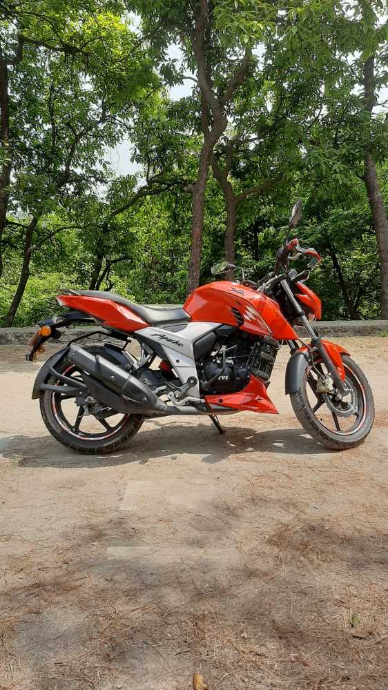 2022 TVS Apache RTR 160 4V in Kathmandu for sale