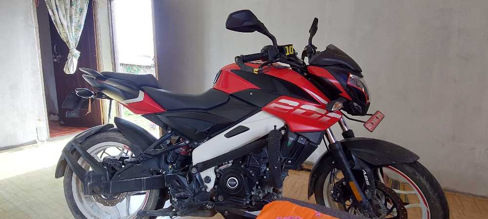 2021 Bajaj NS 200