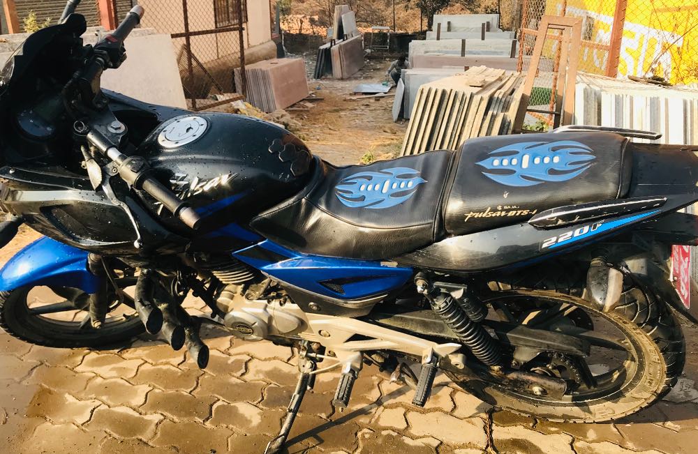 2017 Bajaj Plusar 220 in Kathmandu for sale