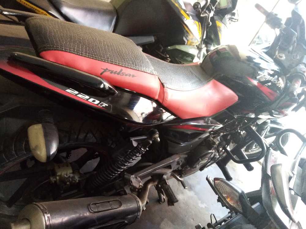 2018 Bajaj Plusar 220 in Kathmandu for sale