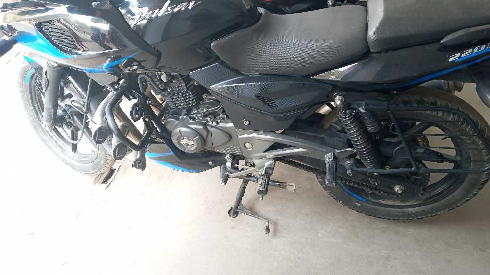 2018 Bajaj Plusar 220