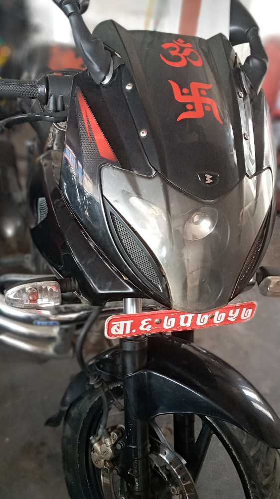 2015 Bajaj Plusar 220 in Lalitpur for sale