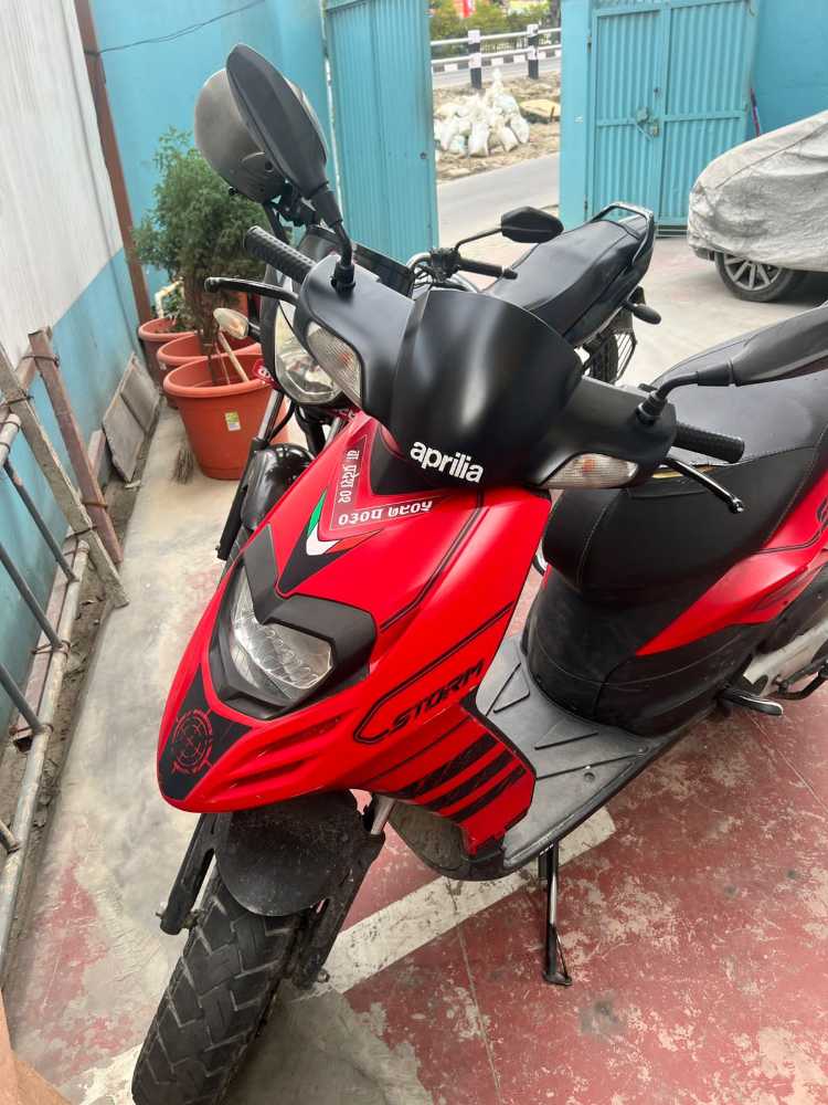 2023 Aprilia Storm 125