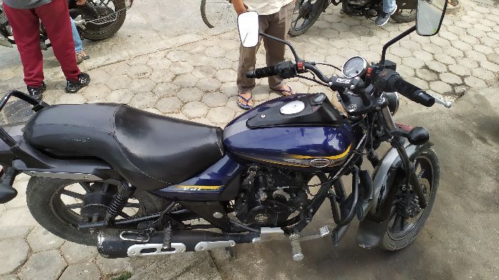 2017 Bajaj Avenger 150 in Hetauda for sale at RamroGaadi.