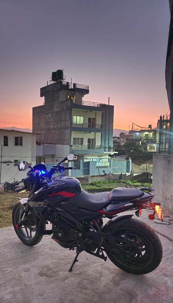 2020 Bajaj NS 200