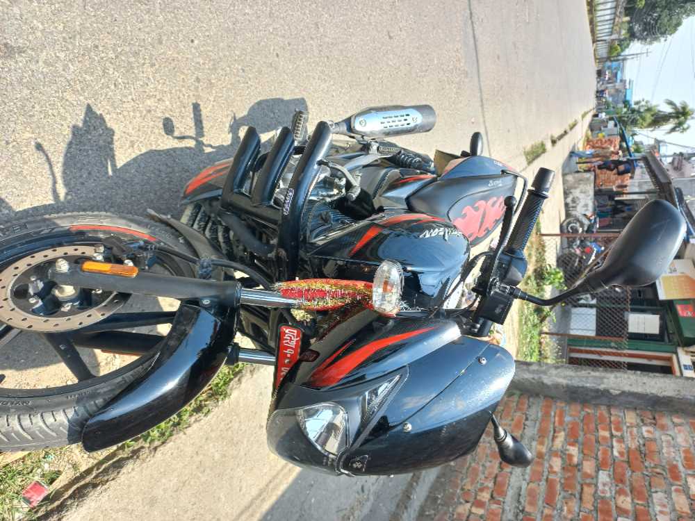 2015 Bajaj Plusar 150 in Dharan for sale