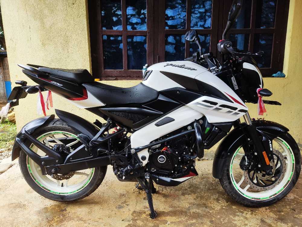 2021 Bajaj NS 200